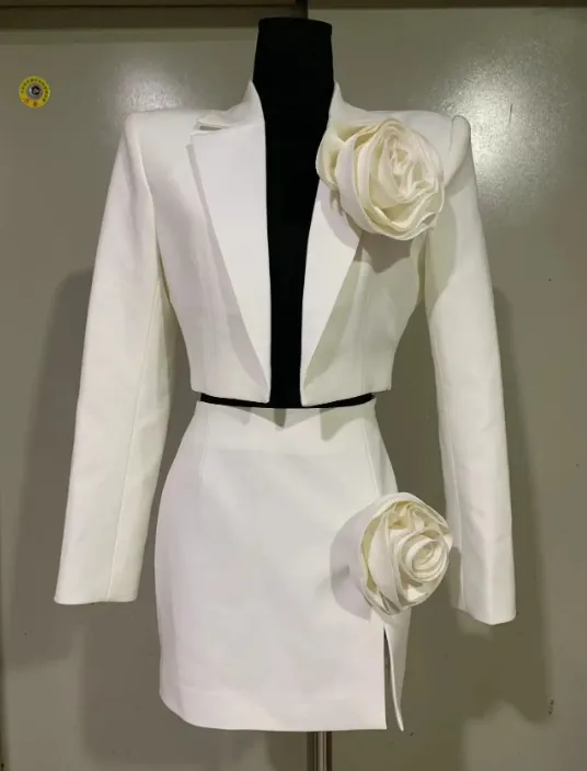 Autumn New High grade V neck Three dimensional Flowers Suit White - Shop at LoveMi