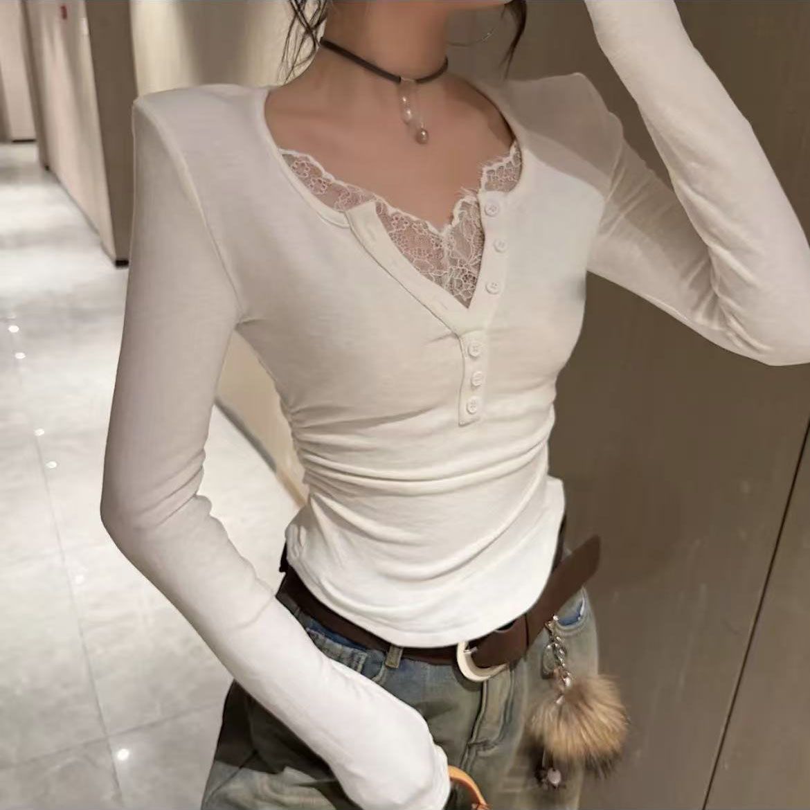 Buttoned V-neck Patchwork Lace T-Shirt Base Layer