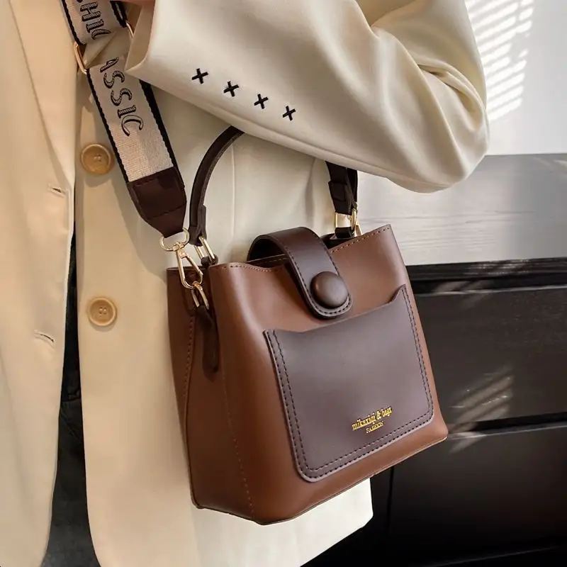 Wide-strap Crossbody Bag Chic Single-shoulder Bucket