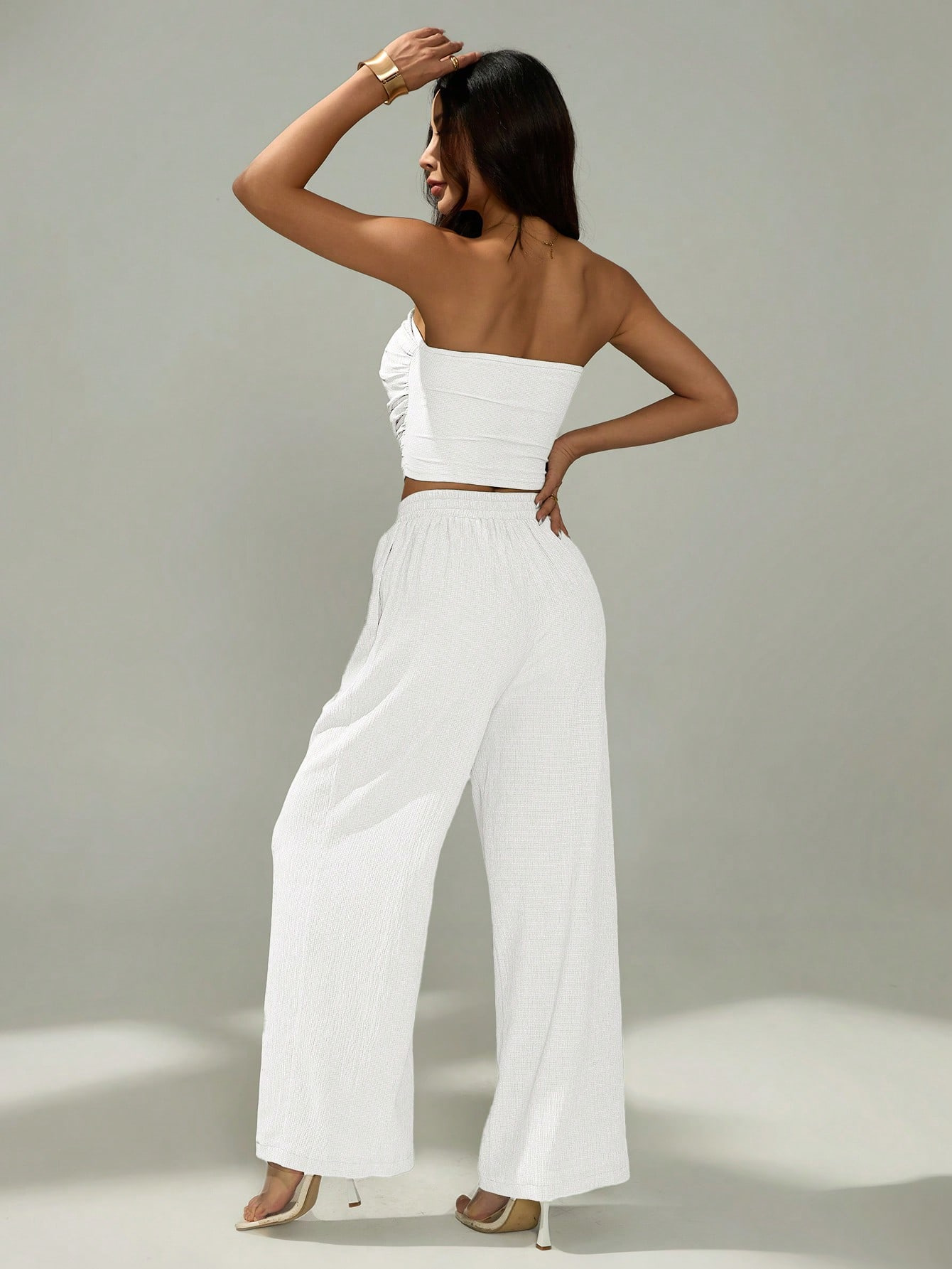 Buy Women's Clothing Online | Buy Trending Dresses for Women