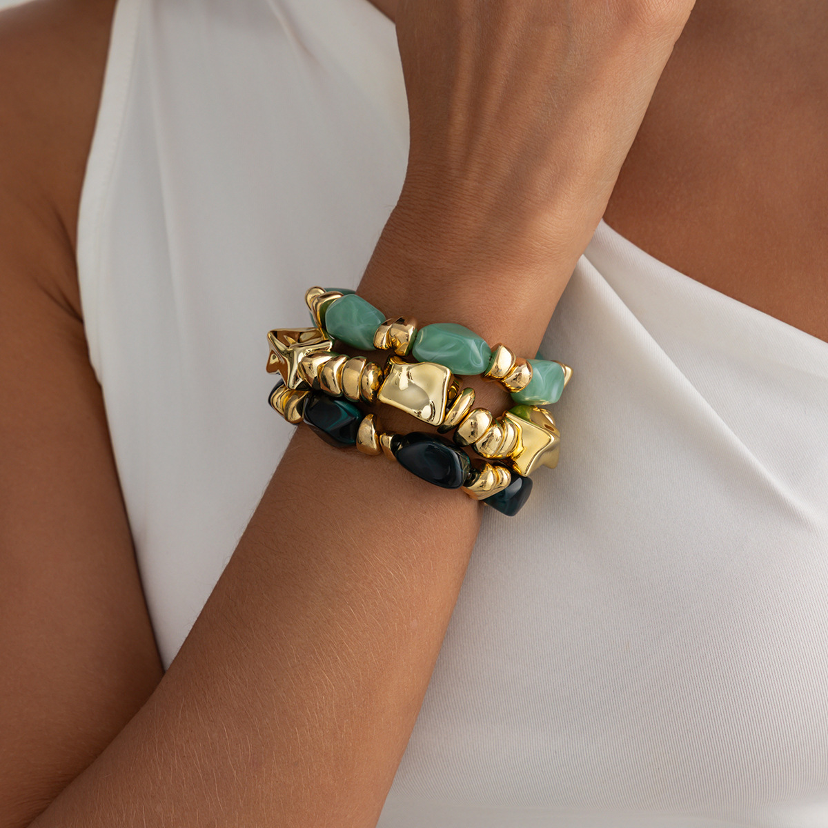 Fashionable Stretch Bracelet Set For Women