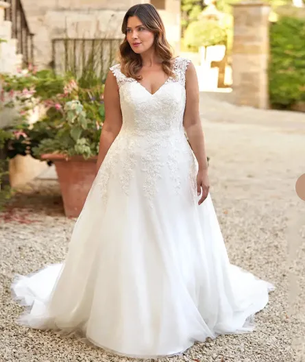 V Neck Wedding Trailing Princess Slimming Wedding Veil Mori Style Wedding Dress White - Shop at LoveMi