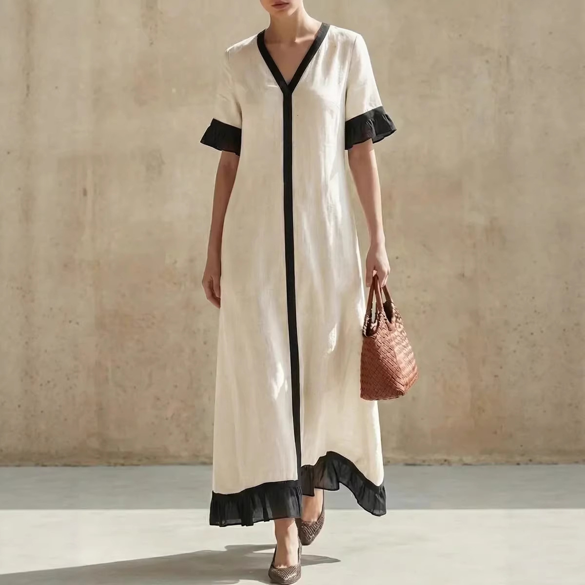 Solid-color V-neck Elegant Lace-trimmed Sleeve Dress