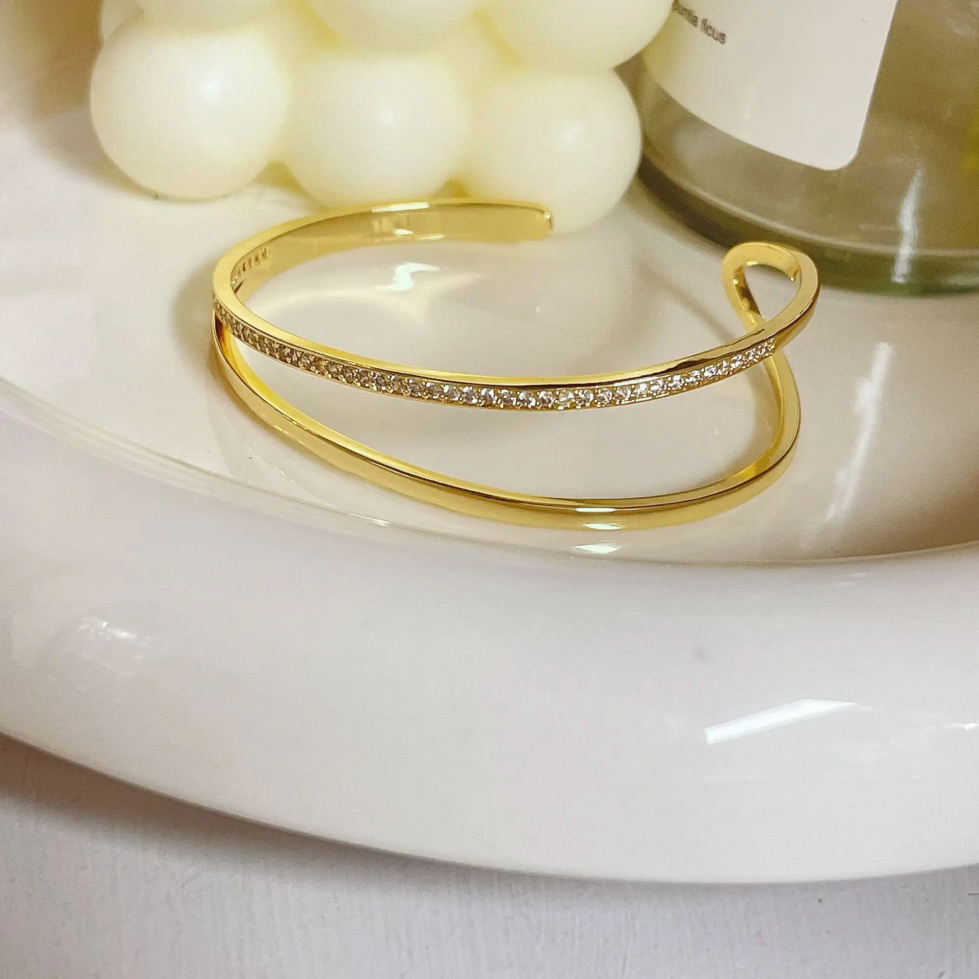 Graceful Personality High-end Fashion All-match Bracelet