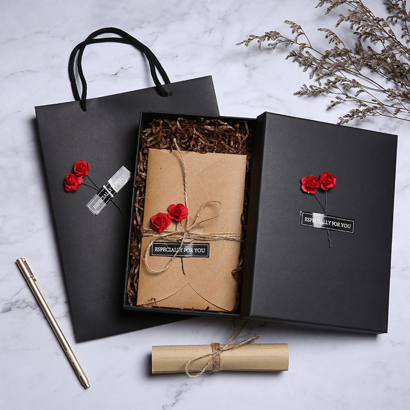 Retro-Style Romantic Love-Themed Gift Box For Letters