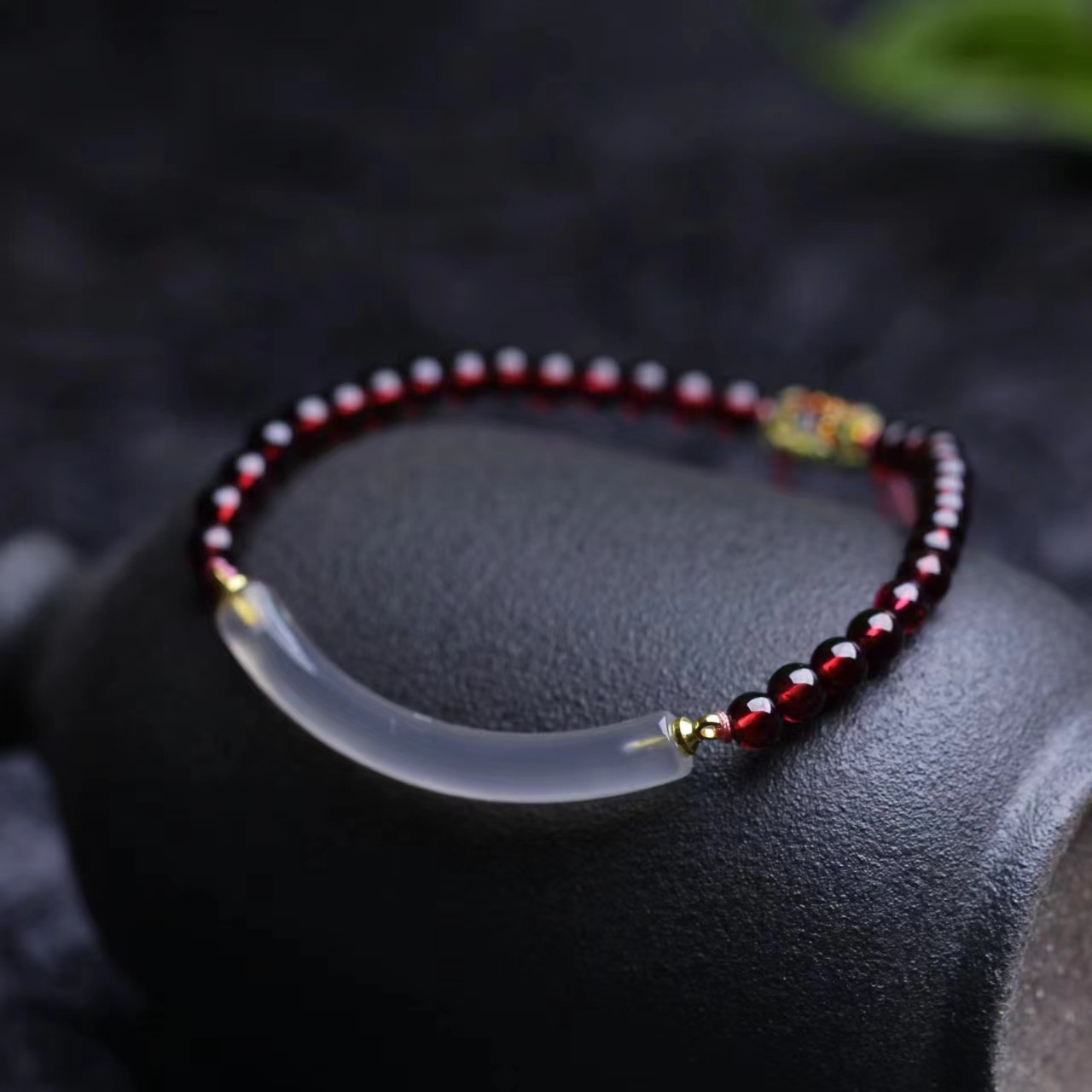 https://cf.cjdropshipping.com/quick/product/e9d9b517-2647-4dc0-b82a-689c9f5b7e3f.jpg