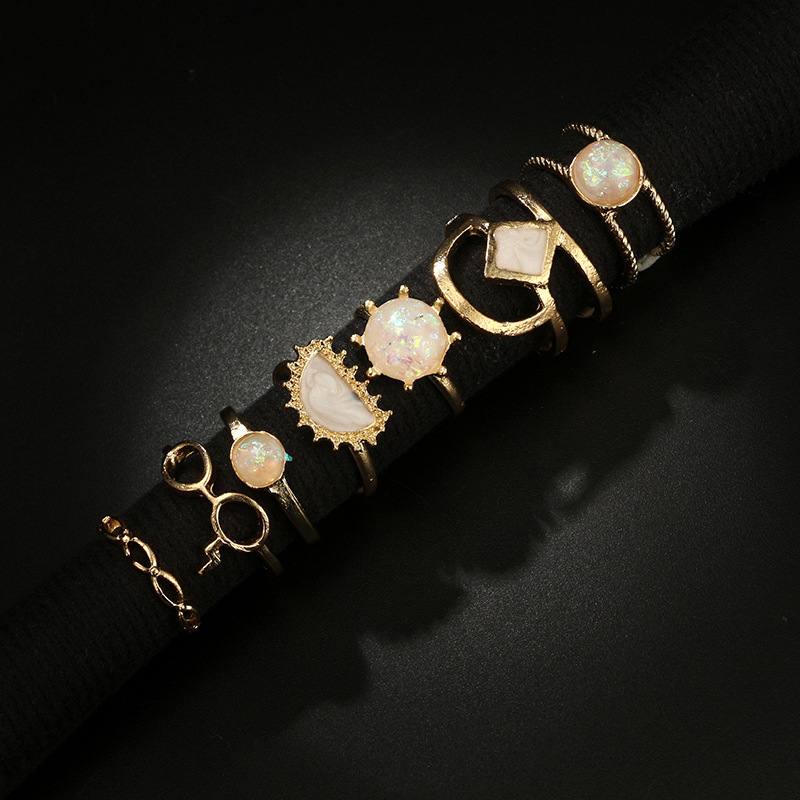 Fashion OrnamentGemstone Inlaid Ring Suit Geometric Hollow Alloy Seven-piece Ring
