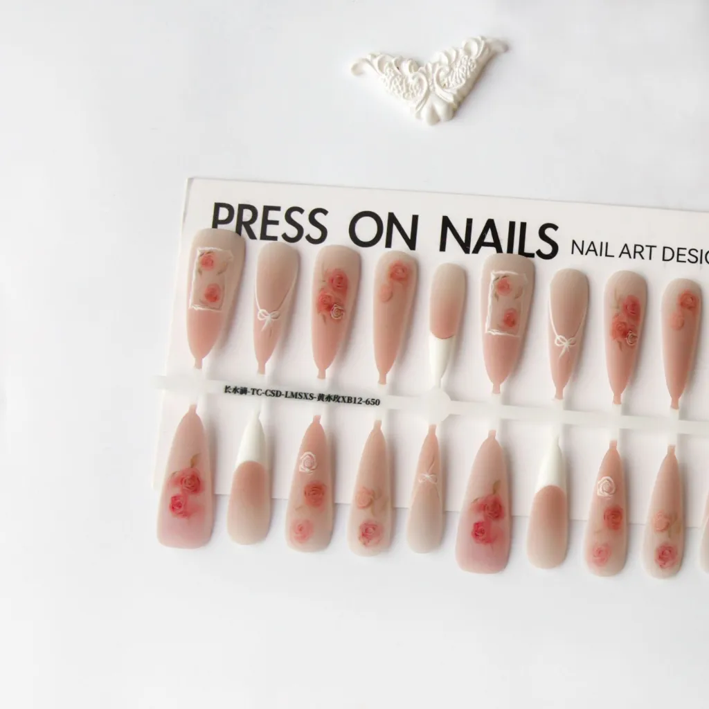 National Style New Long Tip Autumn And Winter Manicure - Yellow And Rose