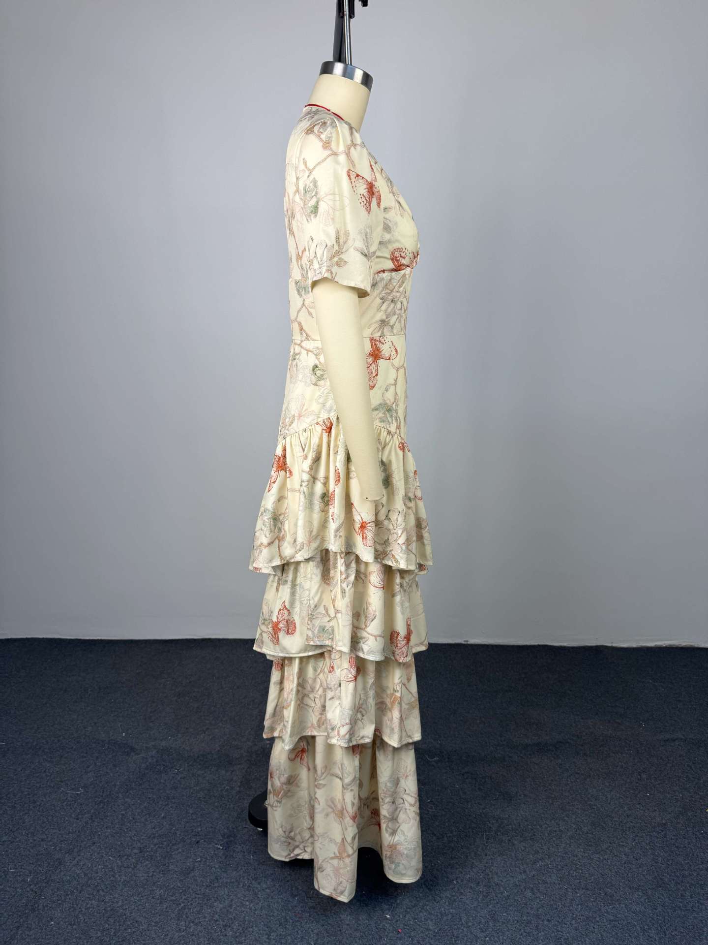 V-neck Floral Ruffled Slim-fit Long Mermaid Dress Ea26896b D76a 4f72 9781 Cfc055076e58