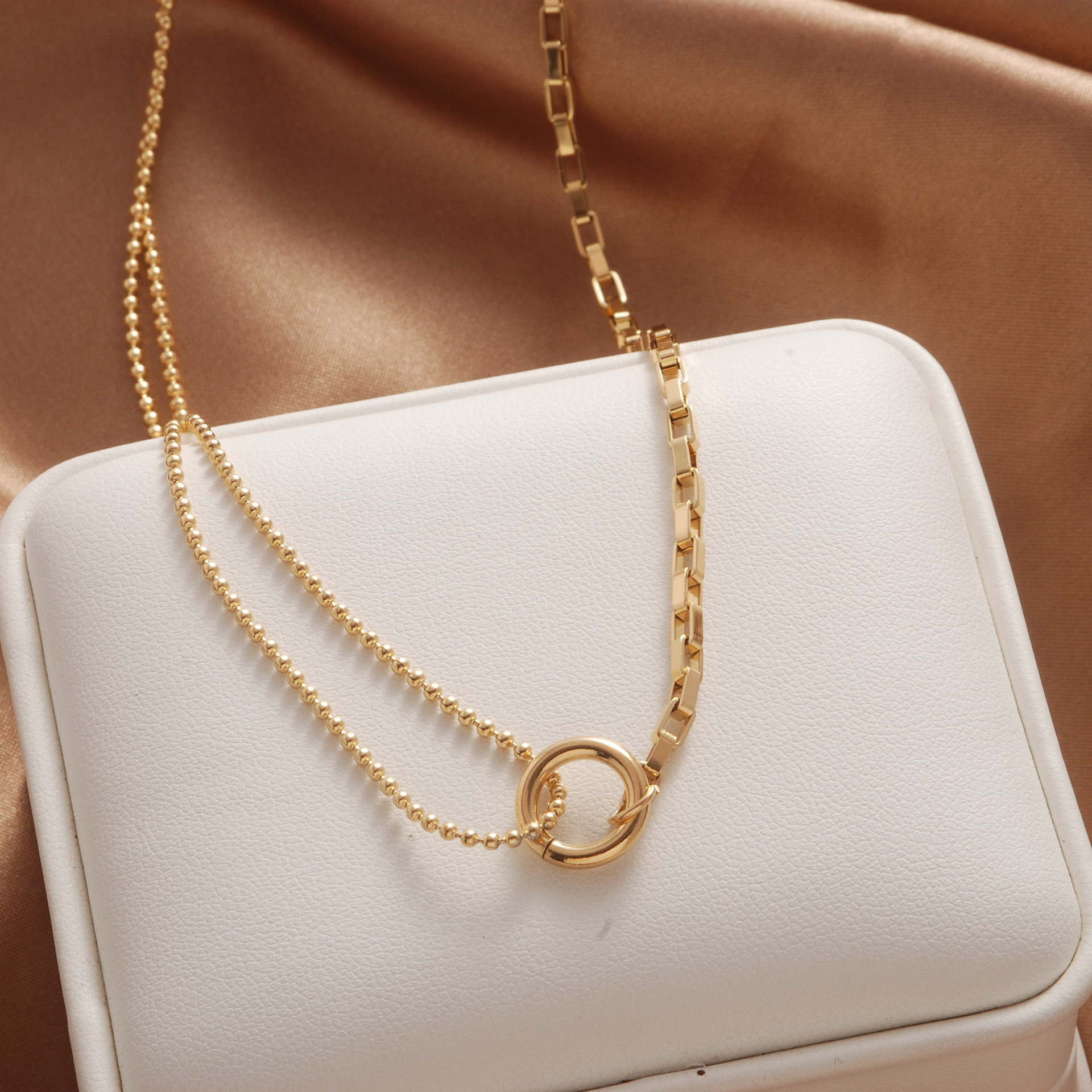 Titanium Steel Oval Geometric Irregular Necklace Light Luxury Asymmetric Circle Clavicle Chain Jewelry