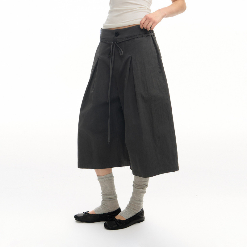 Pleated Ribbon-edged Capri Pants Casual Shorts