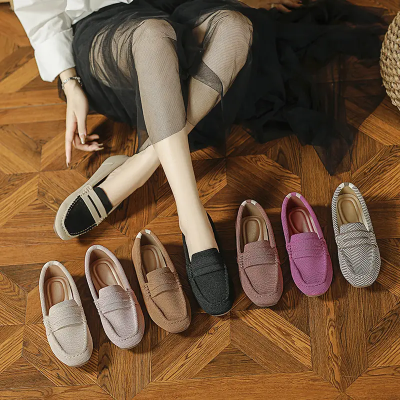 Gommino Women's Round Head Flying Woven Pumps