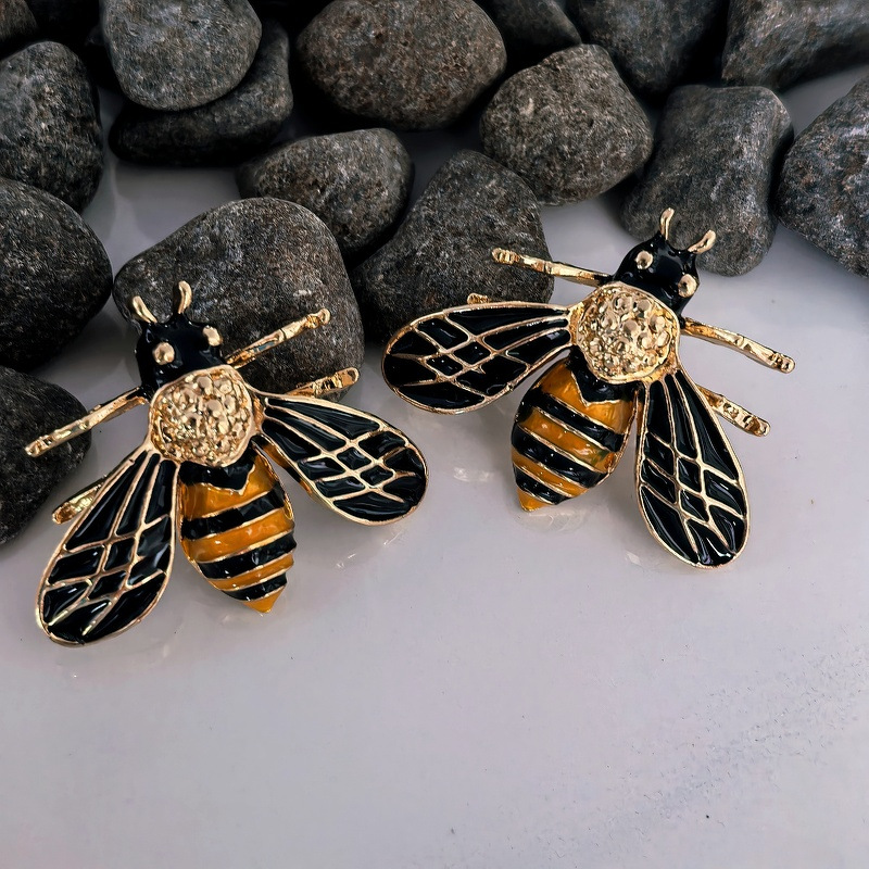 European And American Tiny Honeybee Drop Earrings