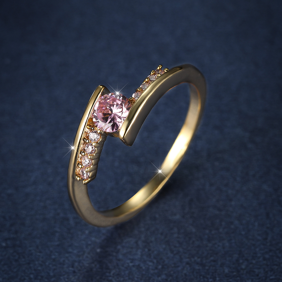 Round Diamond Micro-inlaid Geometric Twisted Cross Winding Zircon Ring
