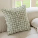 Vanilla Green Houndstooth
