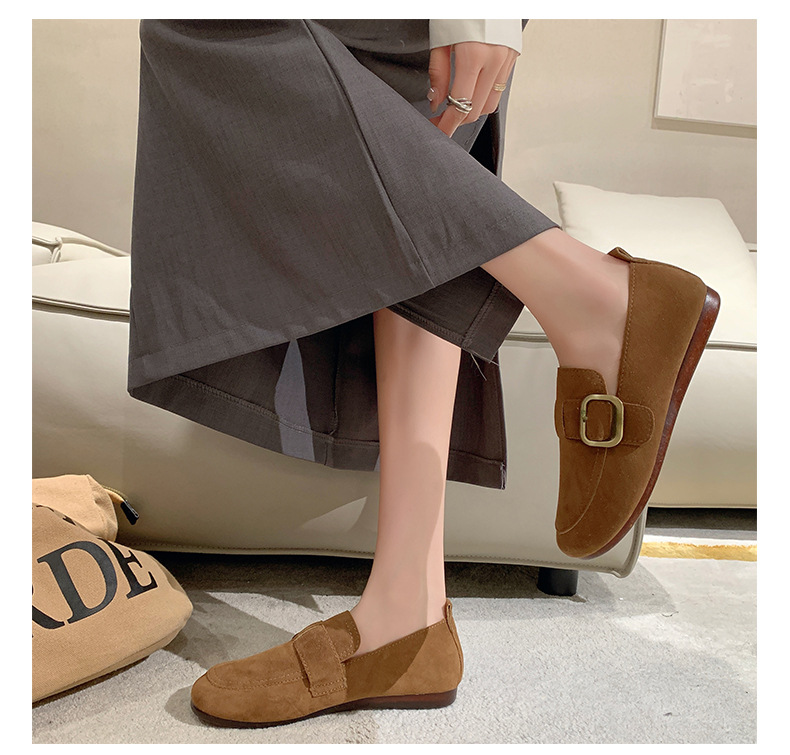 Title 17, Retro Slip-on Shallow Mouth Flat Casual Shoes