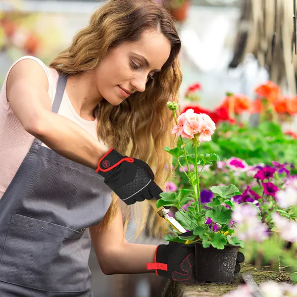 Outdoor Touchscreen Gloves For Sports