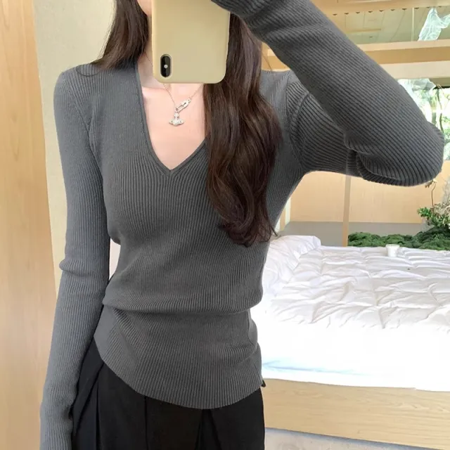Slimming Knit Top With A Distinctive V neck And Long Sleeves Dark Gray - Shop at LoveMi