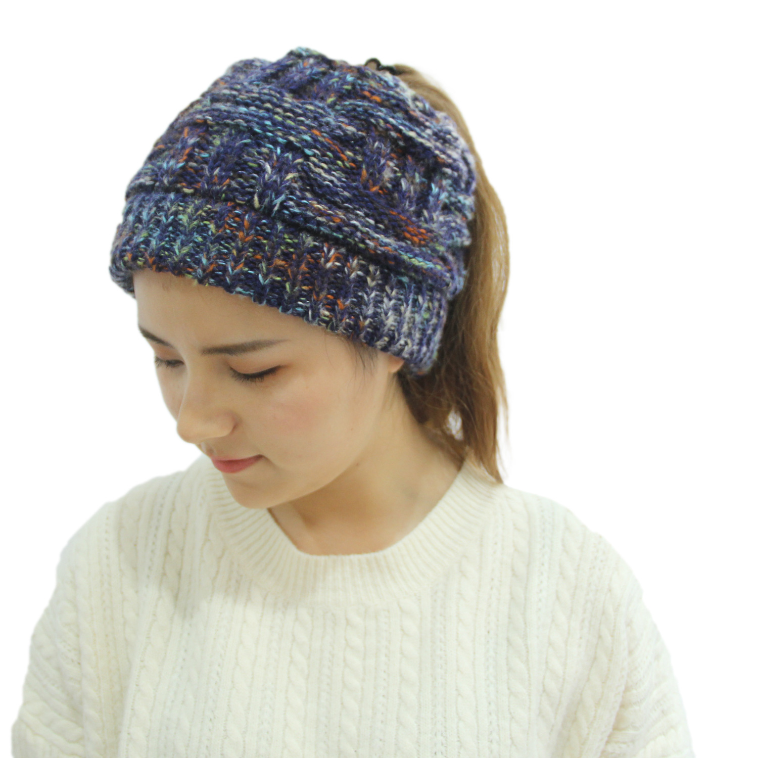 Title 2, Color pullover hat ponytailcap