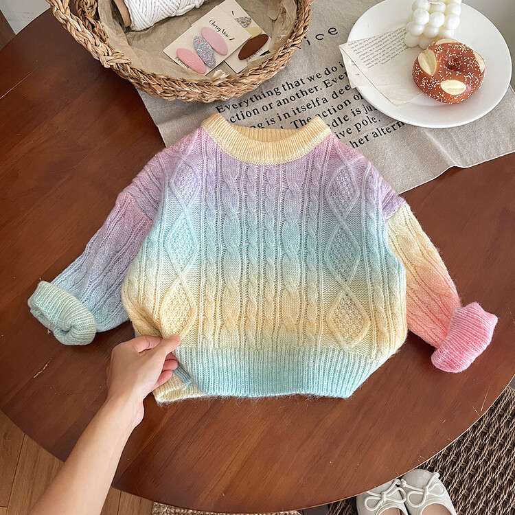 Rainbow Pullover