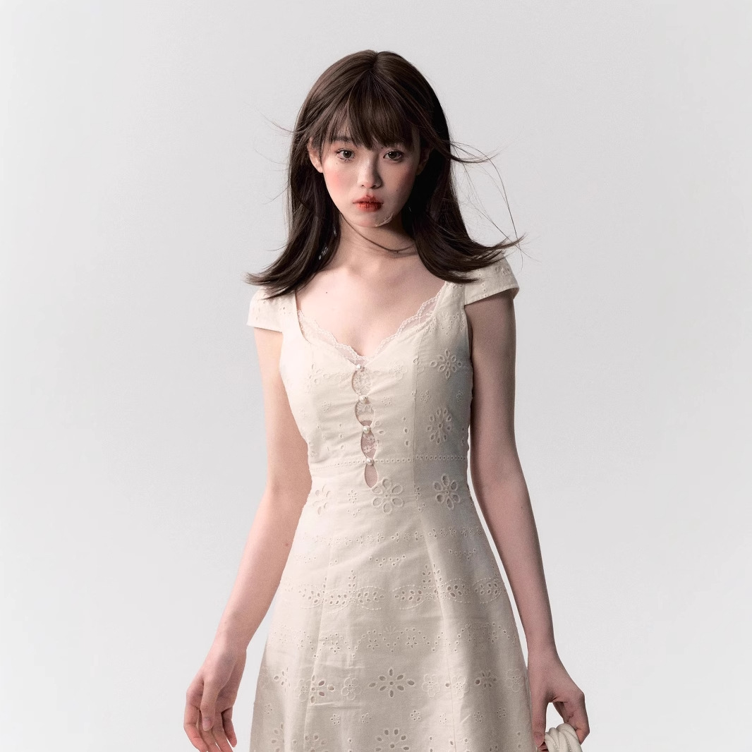 Cream White Simple Slim Lace Stitching Dress
