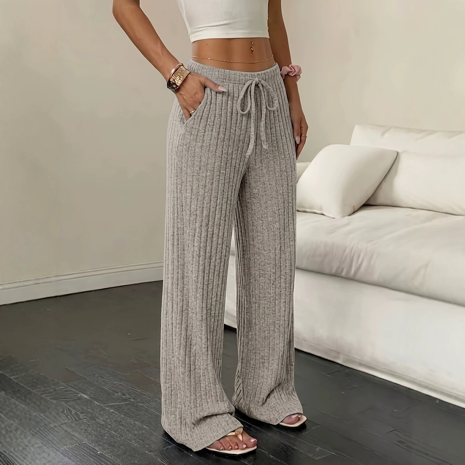 https://cf.cjdropshipping.com/quick/product/eba6a99e-0eb8-40f8-a12a-fbf8ced24825.jpg