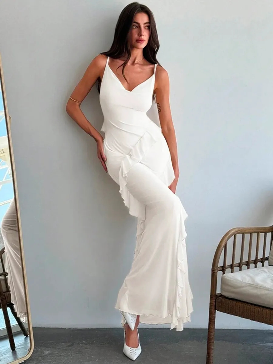 Buy Women's Clothing Online | Buy Trending Dresses for Women