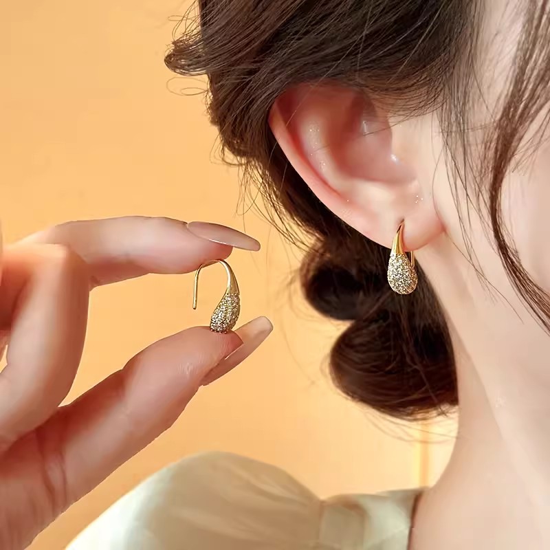 Women's Fashion Personalized Water Drop Ear Hook