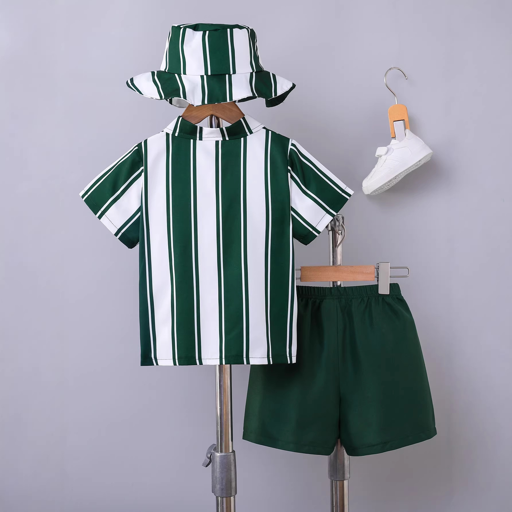 Boys Green And White Striped Short-sleeve Shirt And Shorts Set — foto 5