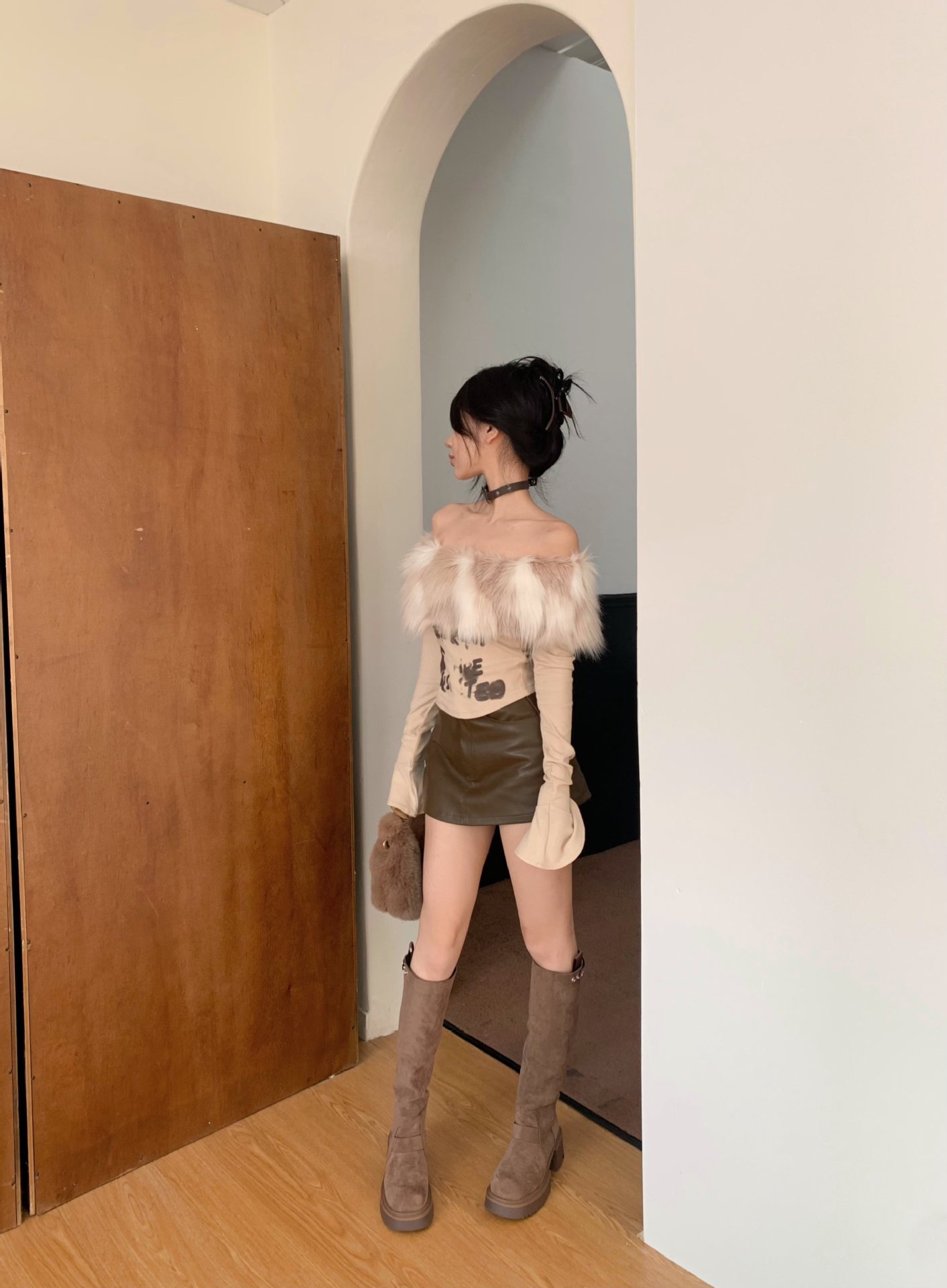 Hot Girl Slim Fit Short Bottoming Shirt Top