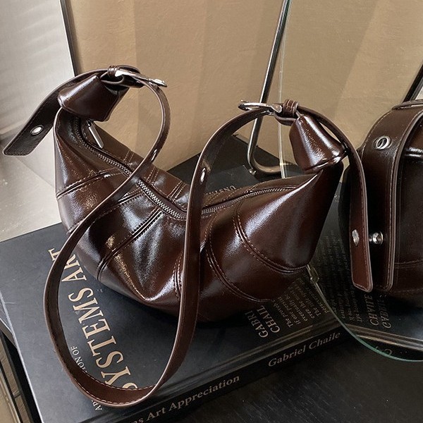 Dumpling Bag A Simple Stylish And Retro Crossbody Shoulder Bag For Women