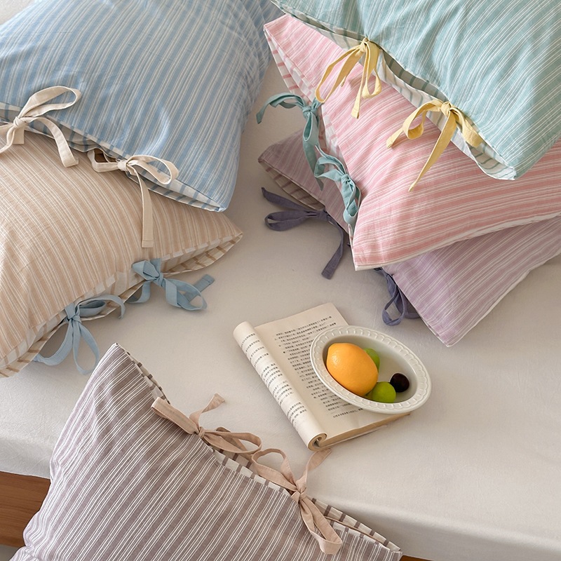 Candy-colored Cotton Striped Pillowcase With A Bow Detail | Grolano