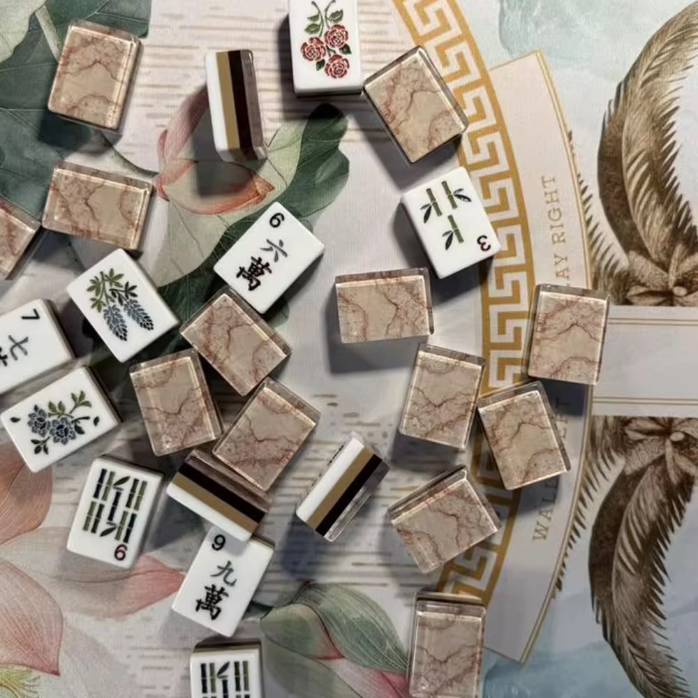 Mahjong Set With Hand-carved Acrylic Tiles In A Marble Pattern For Entertainment