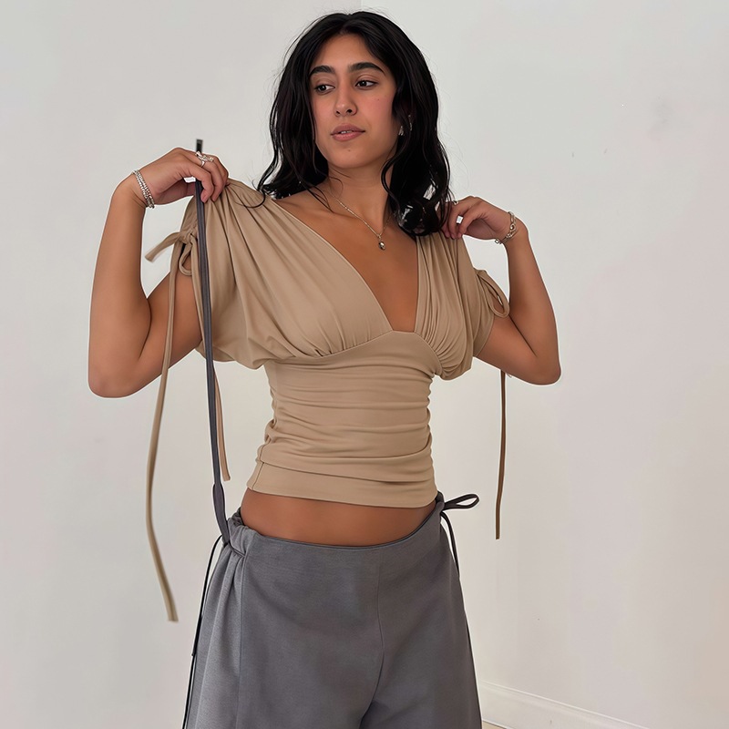 Blusa Feminina Assimétrica com Decote V
