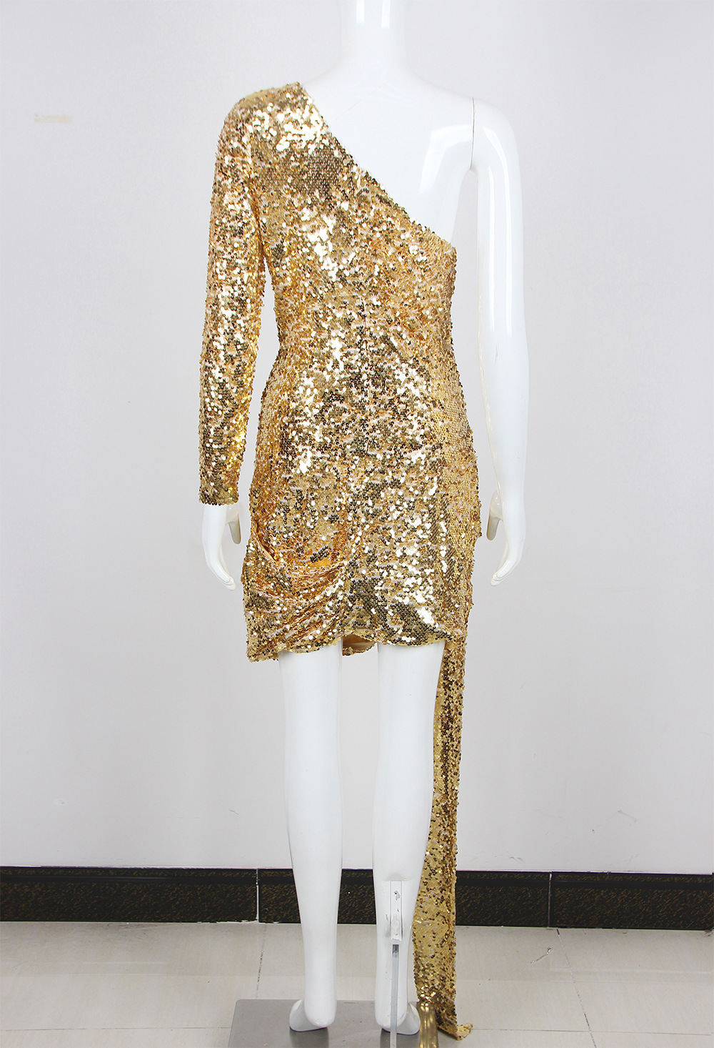 Women's Sequined One-shoulder Dress For Banquet Host Annual Meeting - Image 3