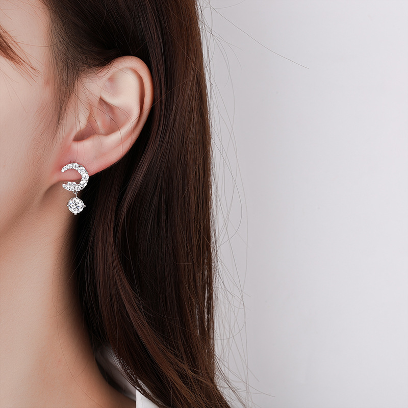 S925 Sterling Silver Moissanite Small Moon Earrings