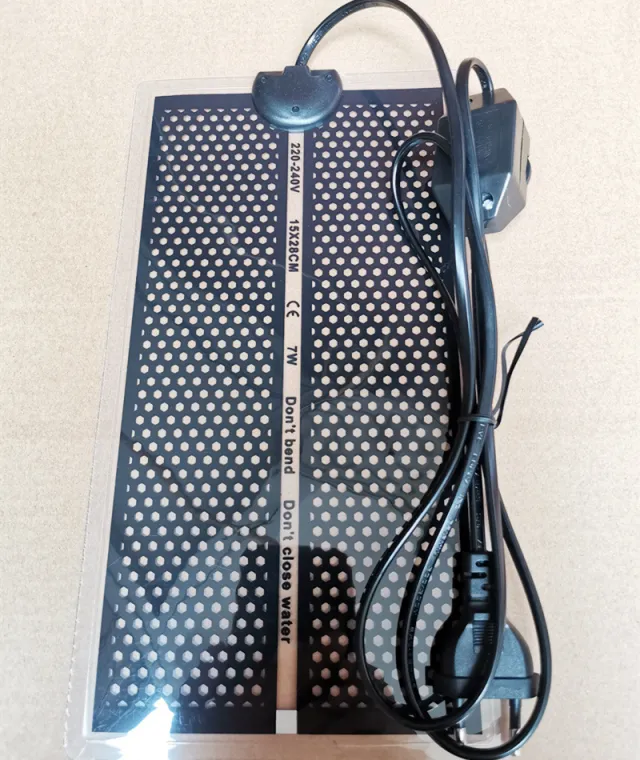 Crawler Pet Temperature Adjustment Heating Mat Pet Pad Honeycomb 7W15X28Cm - Shop at LoveMi