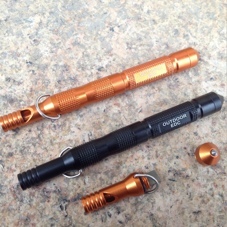 Fully Waterproof Flint With A Tungsten Steel Head And Scraper