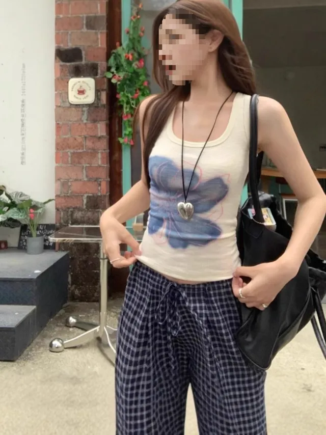 Women's Korean style Chic Slim fit Printed Vest Apricot - Shop at LoveMi