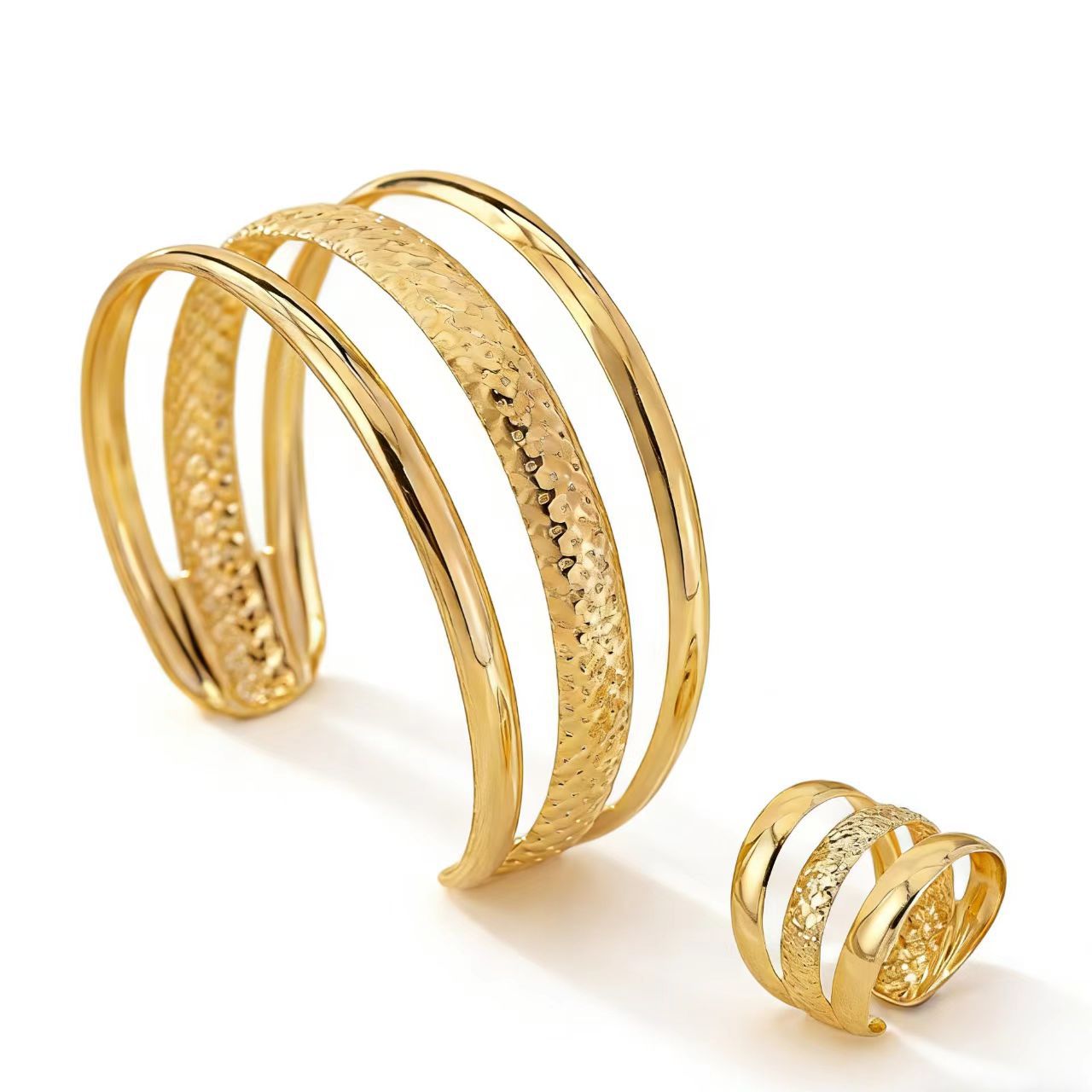 Metal Personalized Fashion Embossed Bracelet And Ring Set