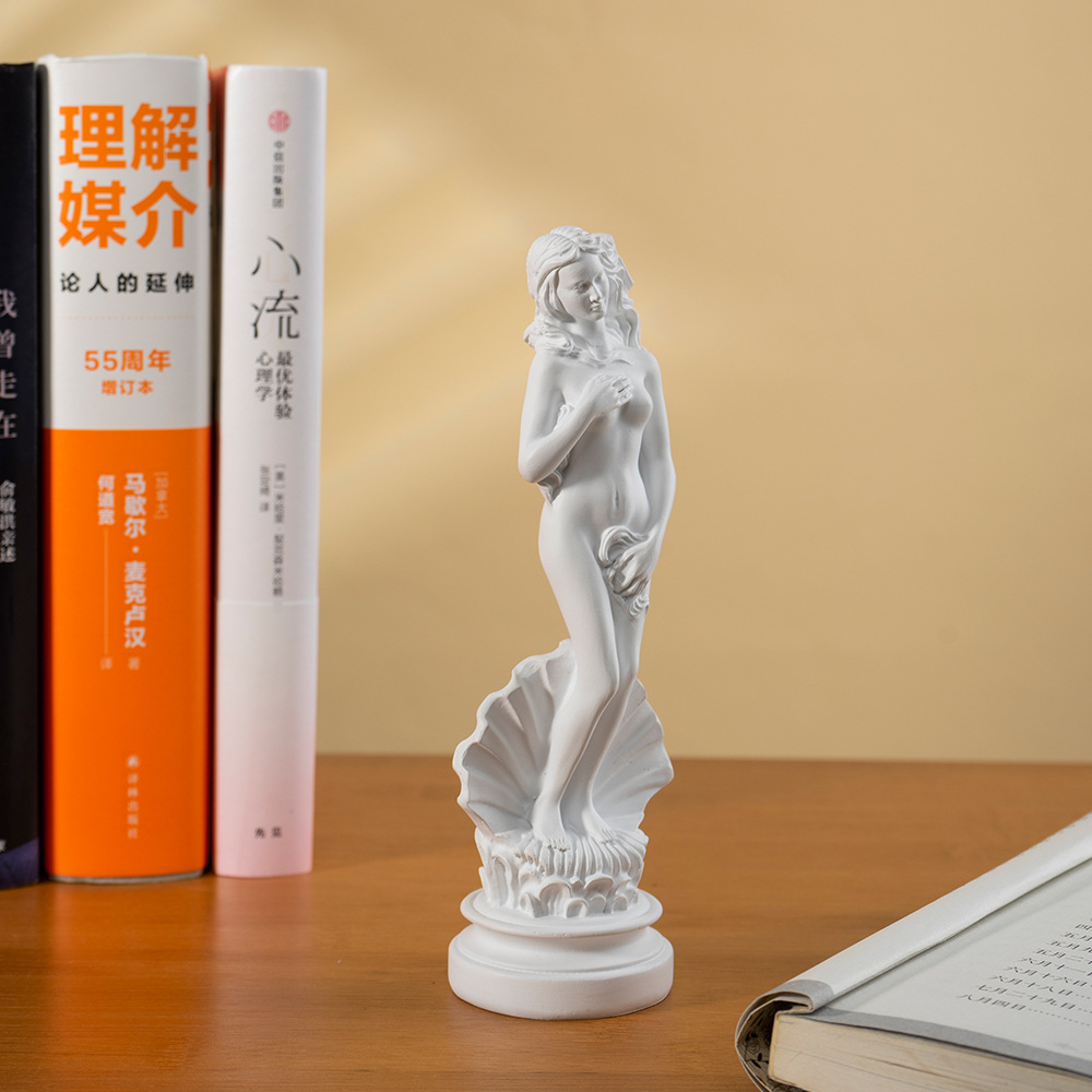 Character Figurine Home Resin Craft Decoration