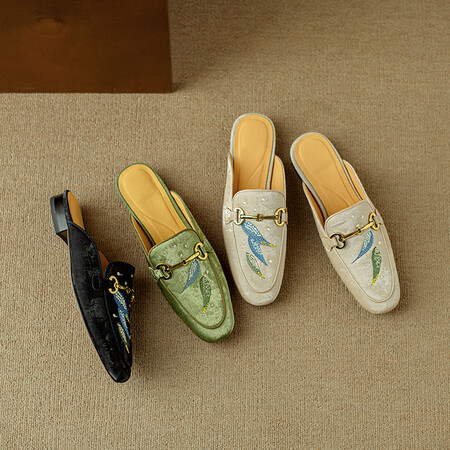 Leather Embroidered Sandals Outdoor Closed-toe Half-slippers Flat-soled