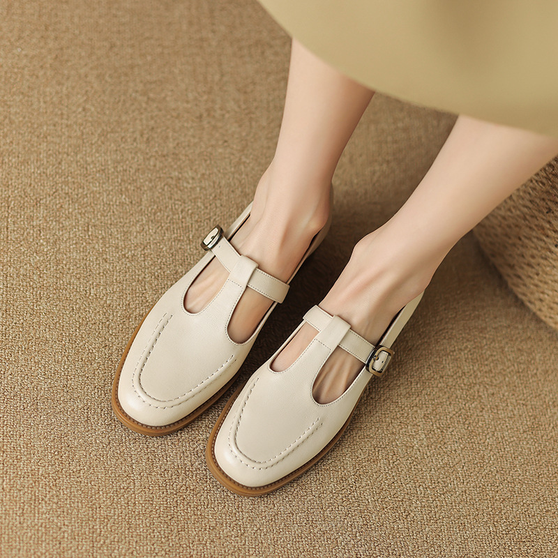 Retro Low-cut Low-top Shoes With Chunky Heels Made Of Cowhide