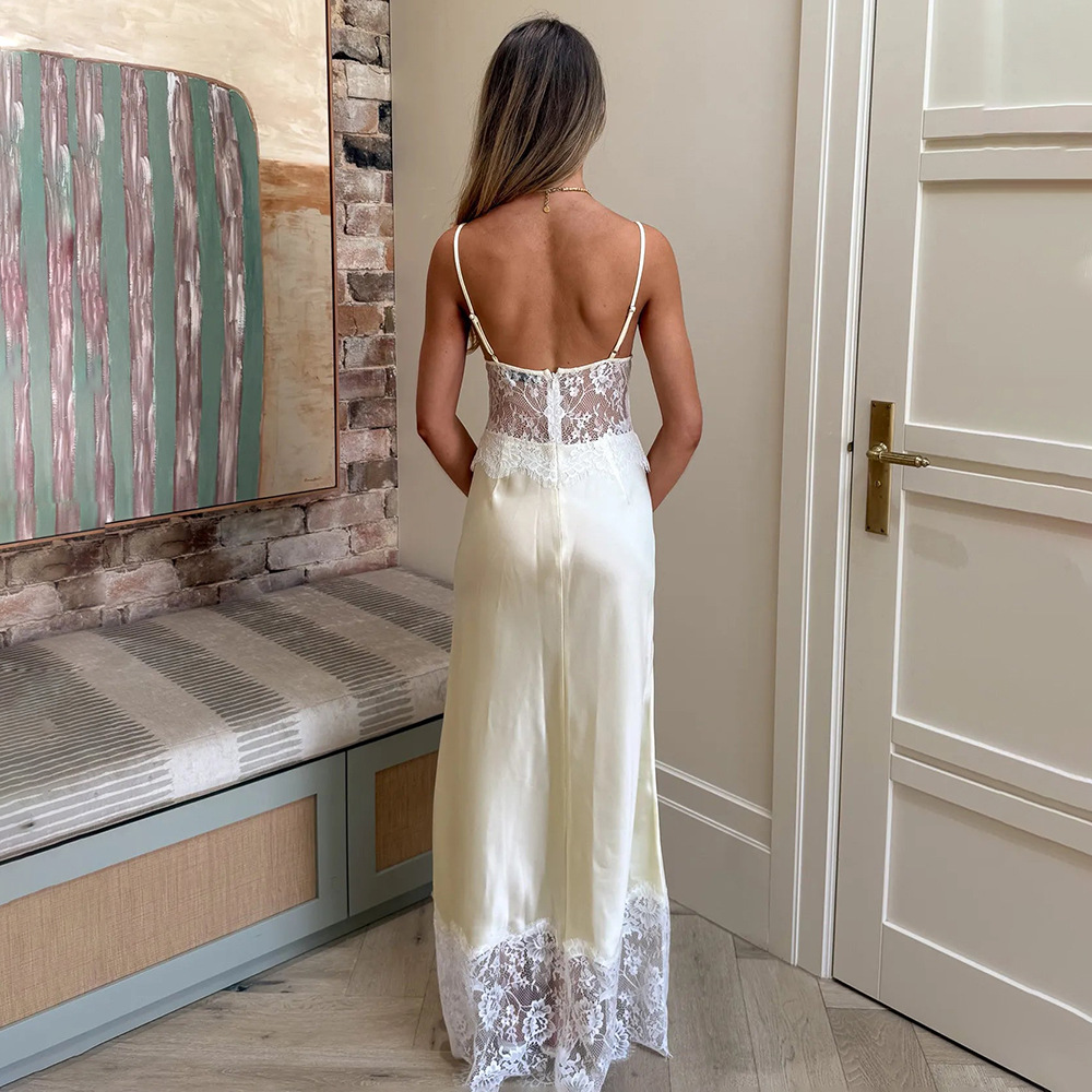 Buy Women's Clothing Online | Buy Trending Dresses for Women