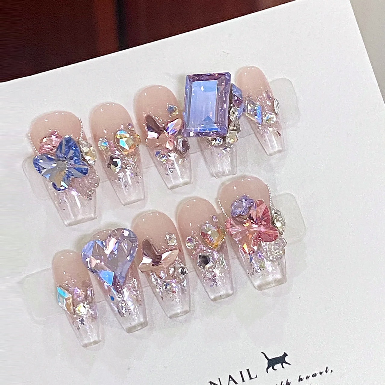 Handmade Detachable Nail Tips For A Beautiful Manicure