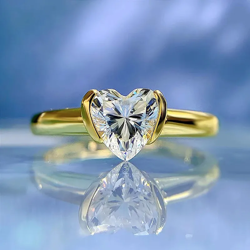 Fashionable And Elegant Design Niche Women's Ring - Q942 Golden