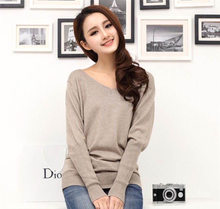 Title 4, V-neck sweater