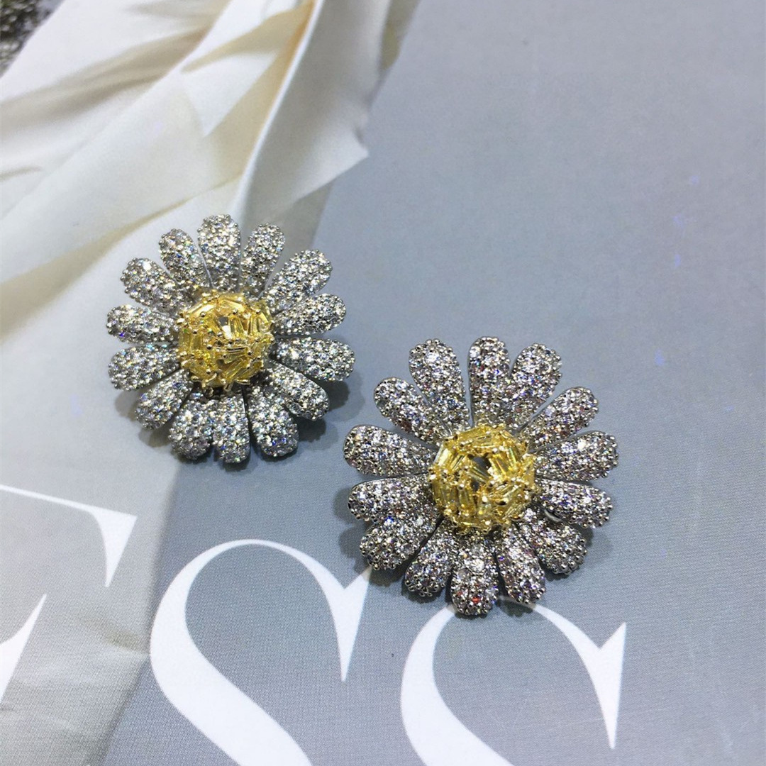 Fashion Three-dimensional Color Sunflower Earrings