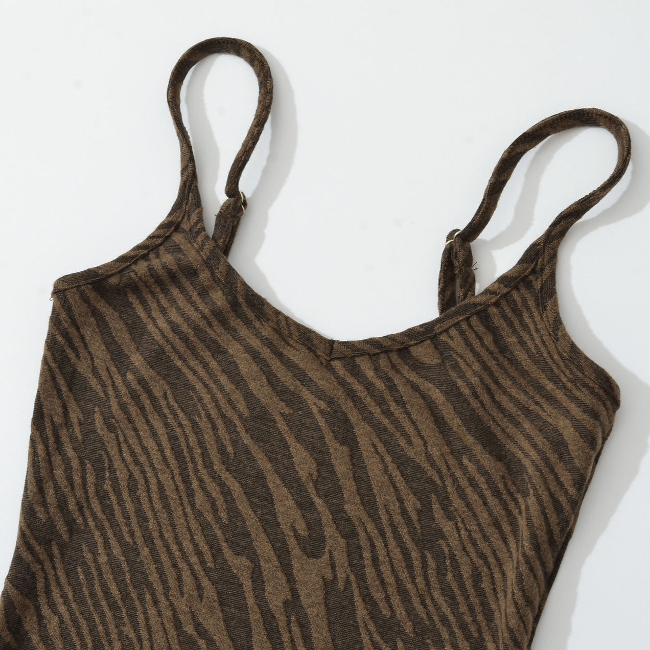 Fitted Waist, Hip-hugging Long Skirt Sexy Sassy Leopard-print Strap Dress 4
