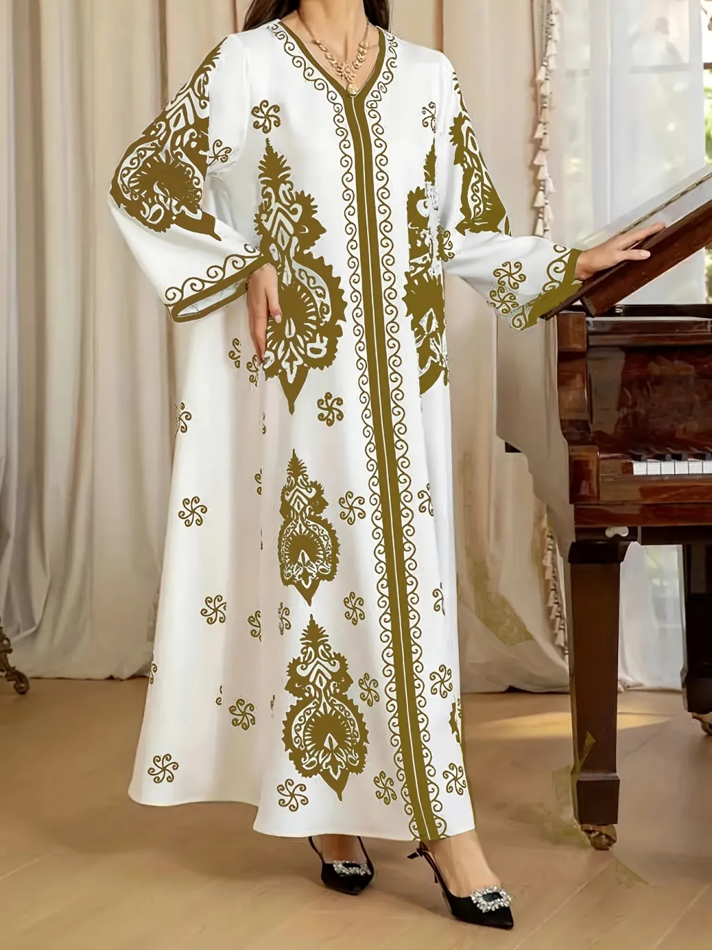 Dubai Turkey Indonesia Travel Bronzing Gown Dress - White
